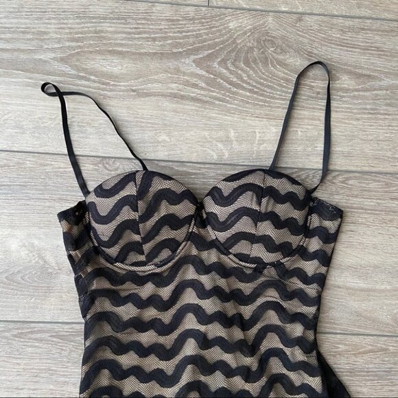 NWOT Banjul Spaghetti Strap Lace Mini Dress - Picture 4 of 12